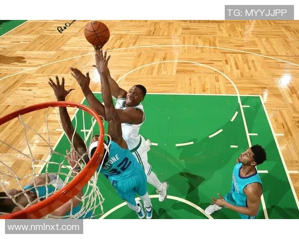 热火与凯尔特人八年对决回顾：传奇对抗与篮球荣耀的交织